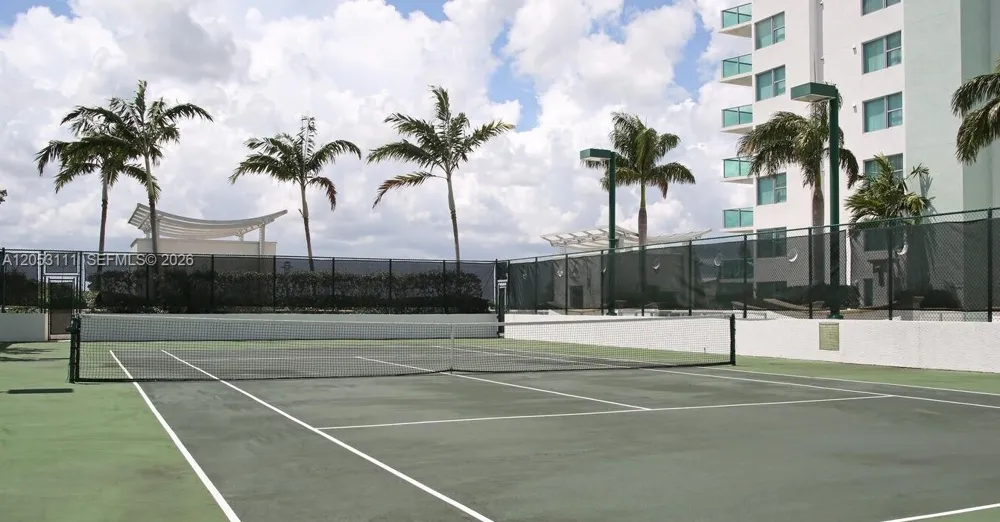 2681 Flamingo Rd #2302S Sunrise, FL 33323