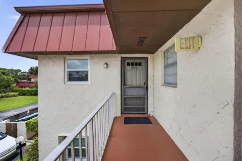 12022 W Greenway Drive #201