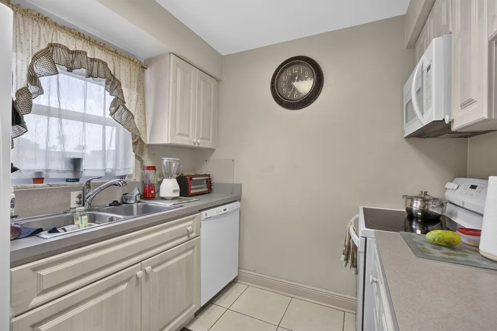 12022 W Greenway Drive #201 Royal Palm Beach, FL 33411