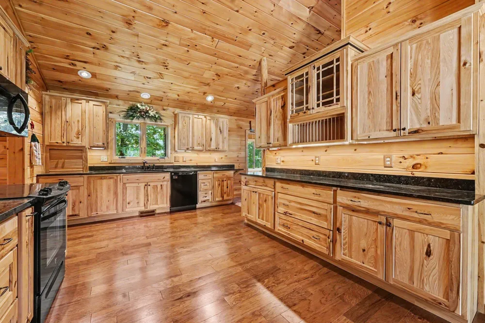 8319 Pine Island Drive NE Comstock Park, MI 49321