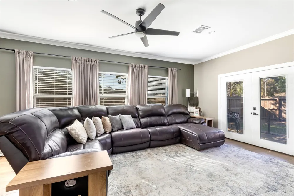 2201 Maple Avenue Liberty, TX 77575