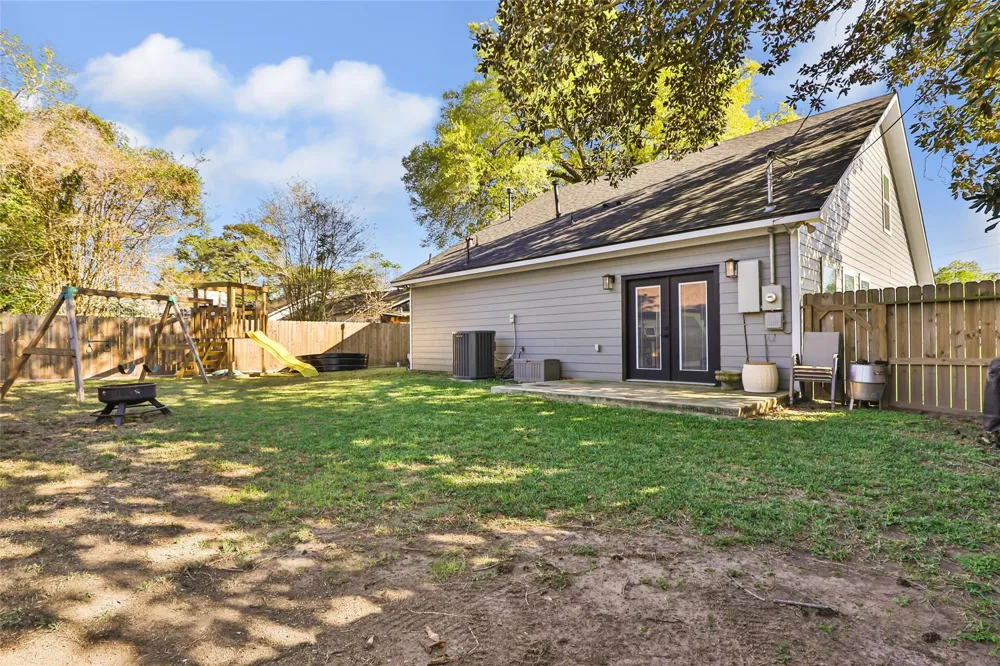 2201 Maple Avenue Liberty, TX 77575