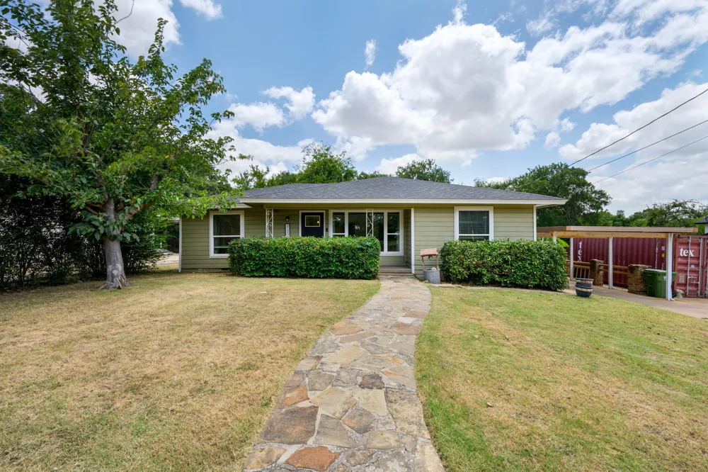 2100 NW 4th Avenue Mineral Wells, TX 76067