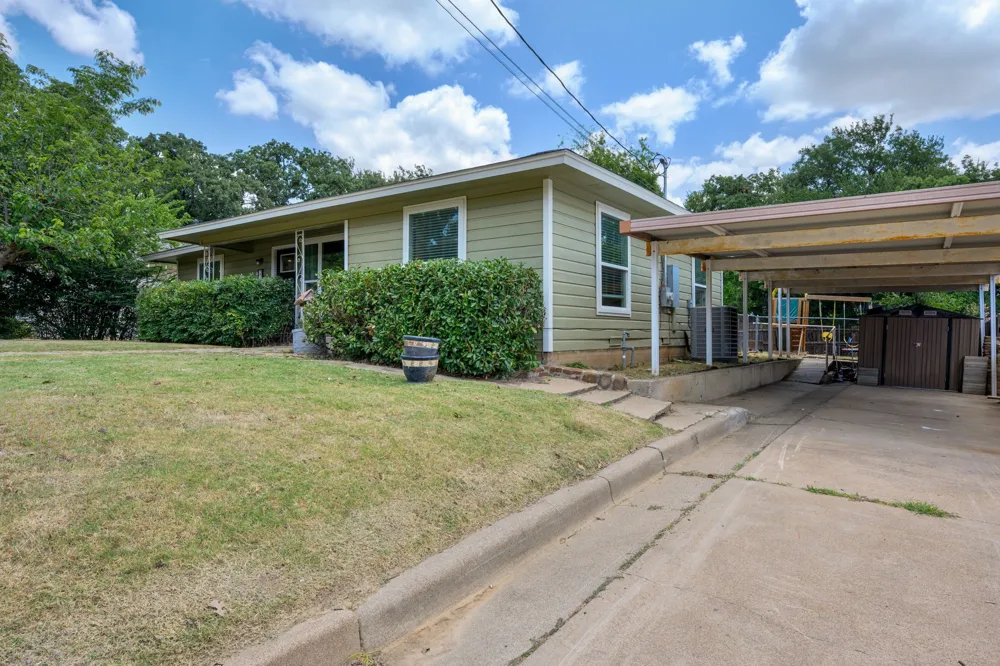 2100 NW 4th Avenue Mineral Wells, TX 76067