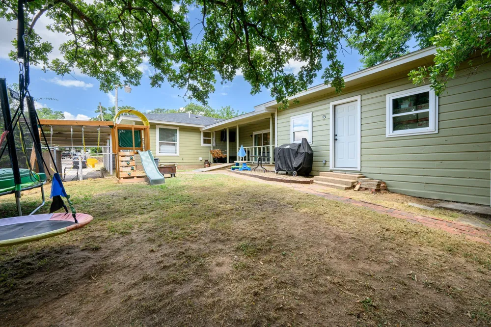 2100 NW 4th Avenue Mineral Wells, TX 76067
