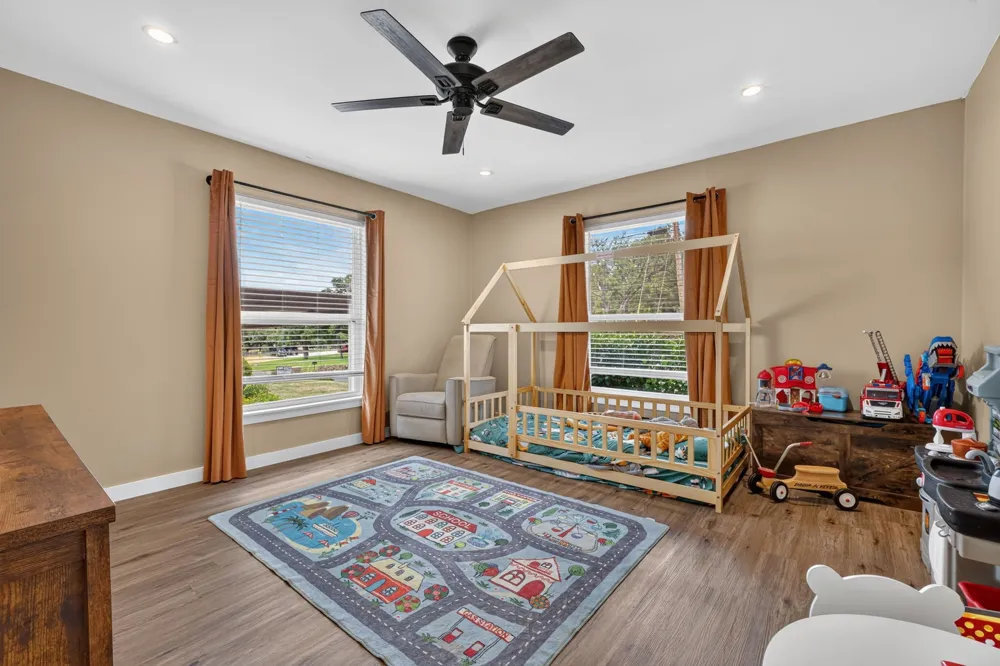 2100 NW 4th Avenue Mineral Wells, TX 76067