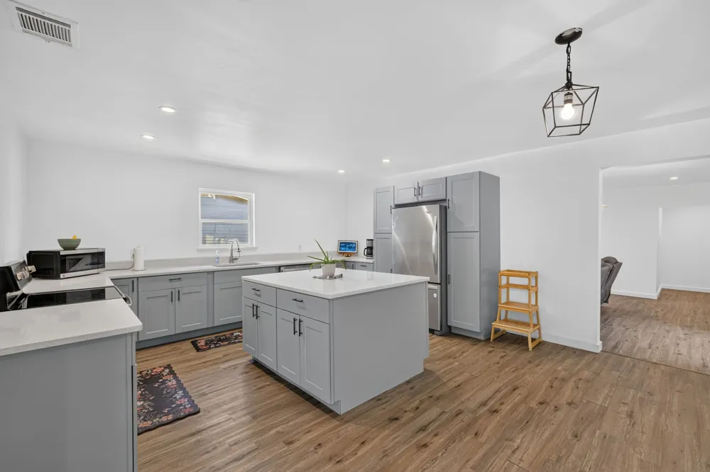 2100 NW 4th Avenue Mineral Wells, TX 76067