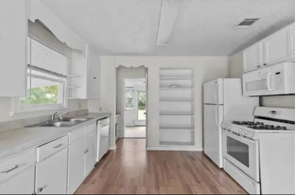 6454 Faust Drive Shreveport, LA 71129