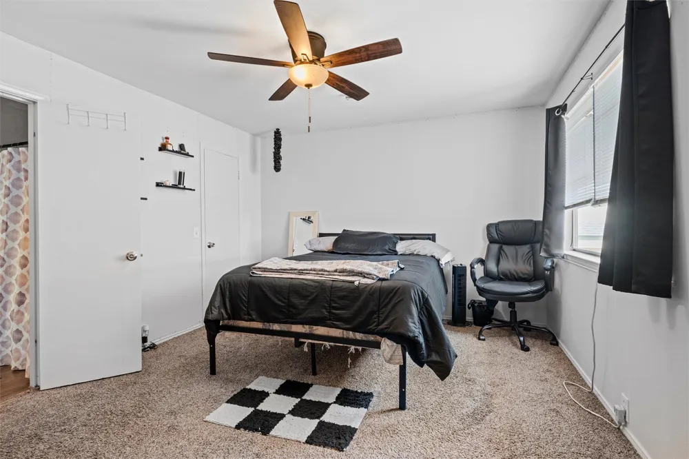 1324 El Camino Real Euless, TX 76040