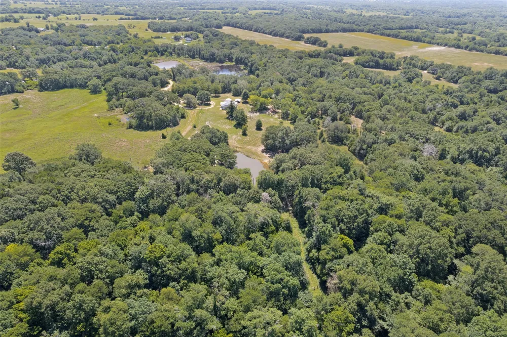 822 Private Road 7370 Point, TX 75472