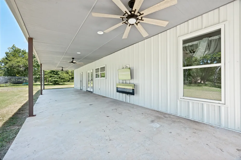 822 Private Road 7370 Point, TX 75472
