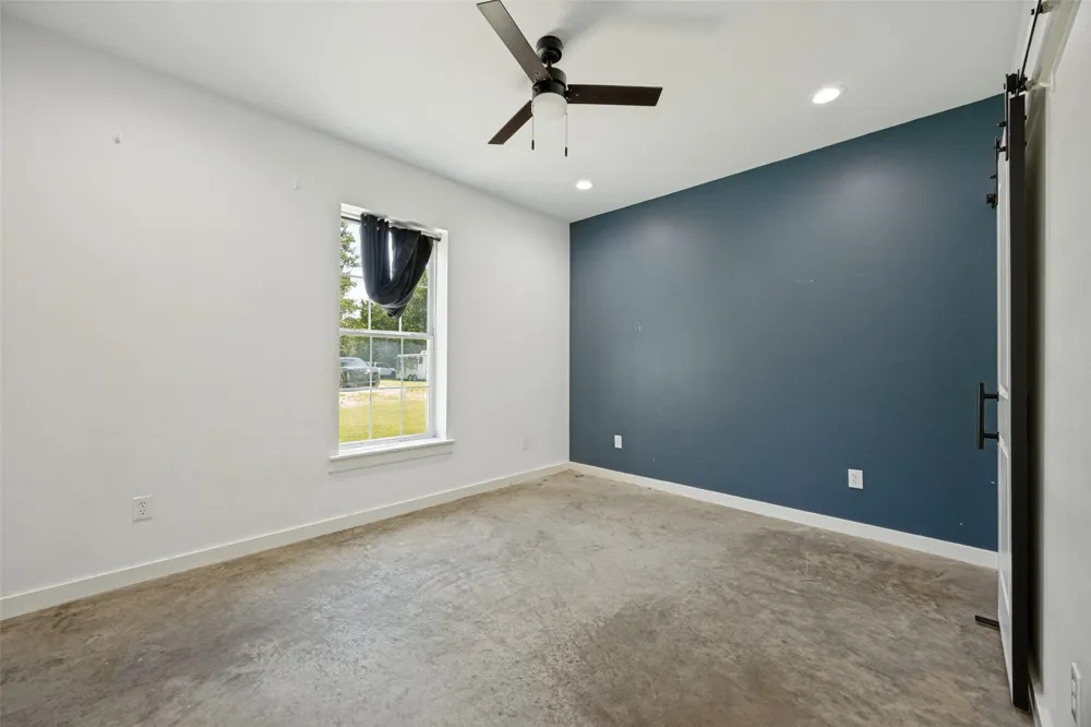 822 Private Road 7370 Point, TX 75472