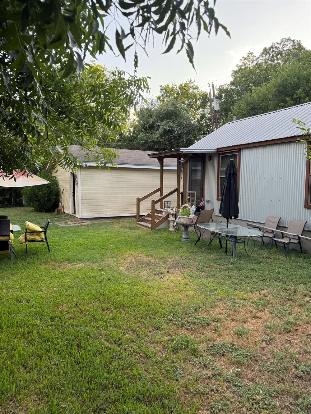 300 NW 3rd Street Hubbard, TX 76648