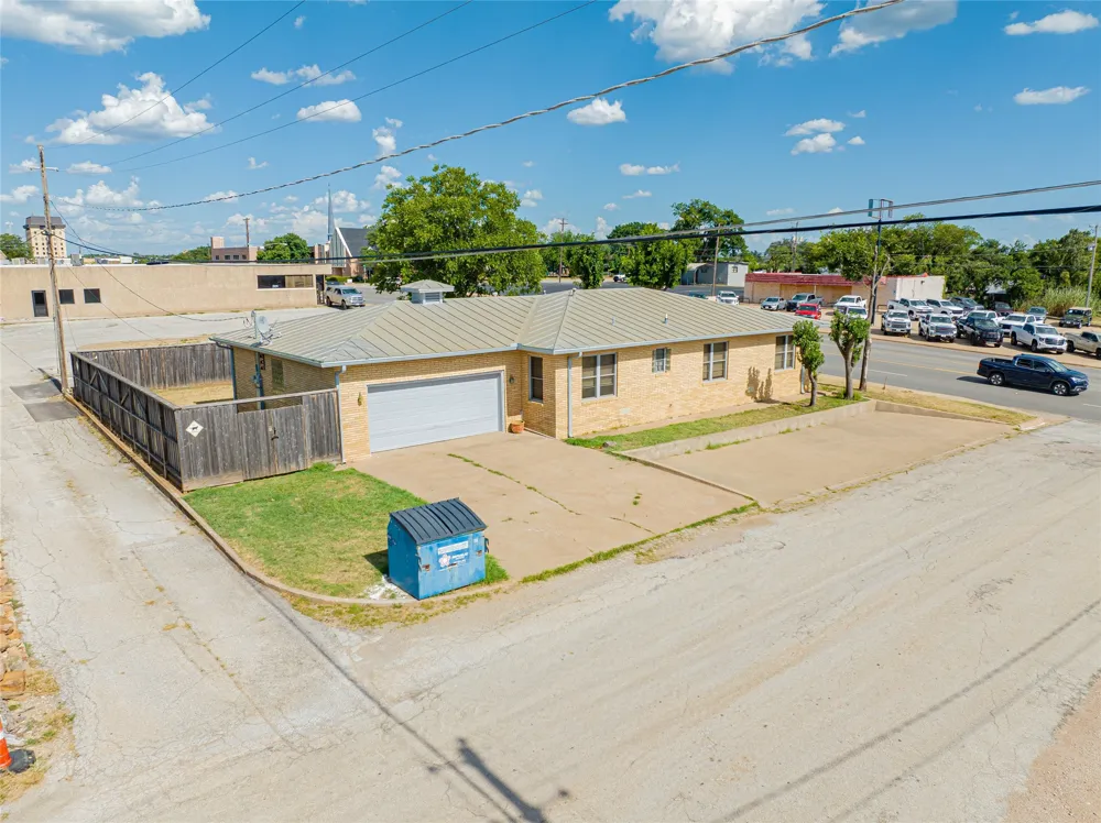 514 W Walker Street Breckenridge, TX 76424