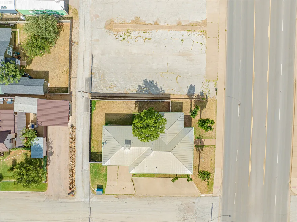 514 W Walker Street Breckenridge, TX 76424