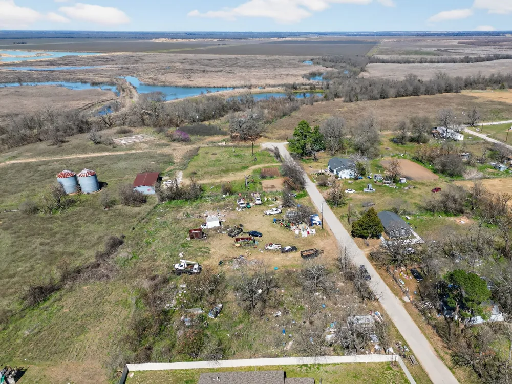 Iron Bridge Rd Scurry, TX 75158