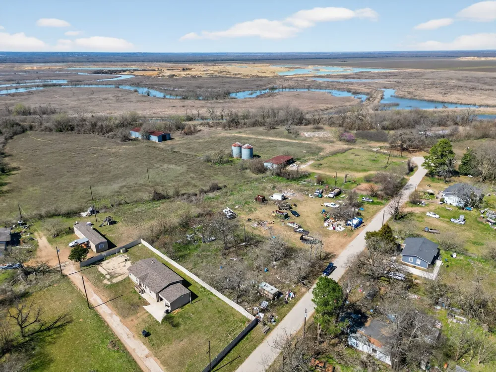 Iron Bridge Rd Scurry, TX 75158