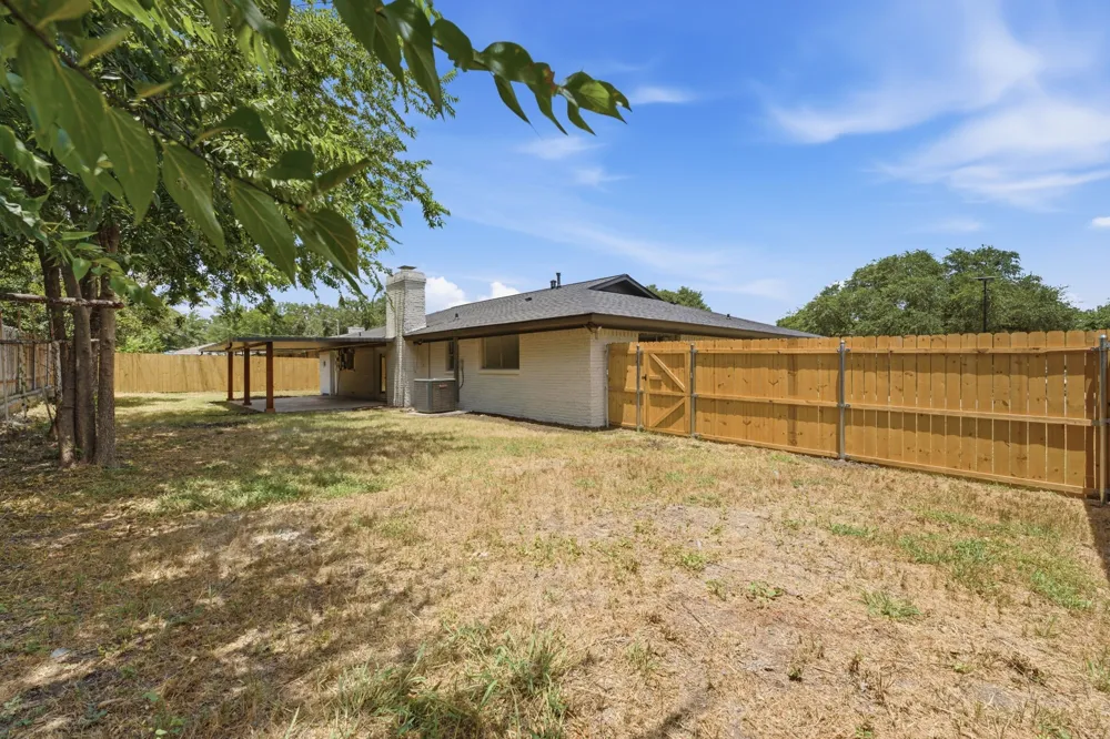 5512 Westcreek Drive Fort Worth, TX 76133