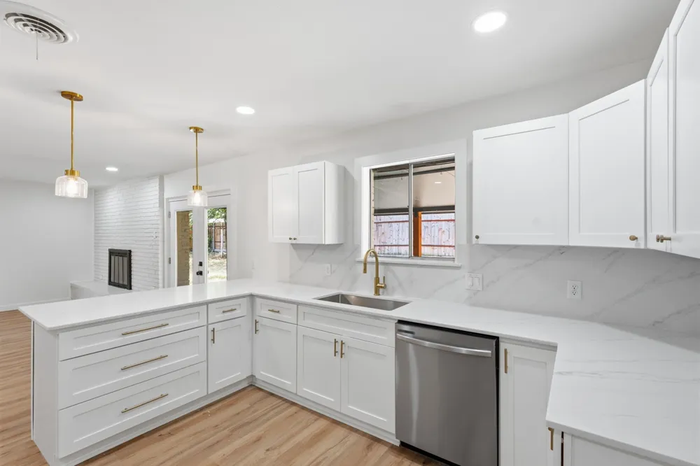 5512 Westcreek Drive Fort Worth, TX 76133