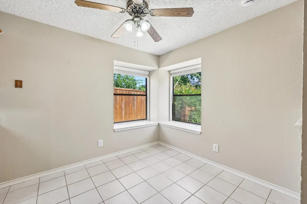 3211 Brookview Drive Corinth, TX 76210