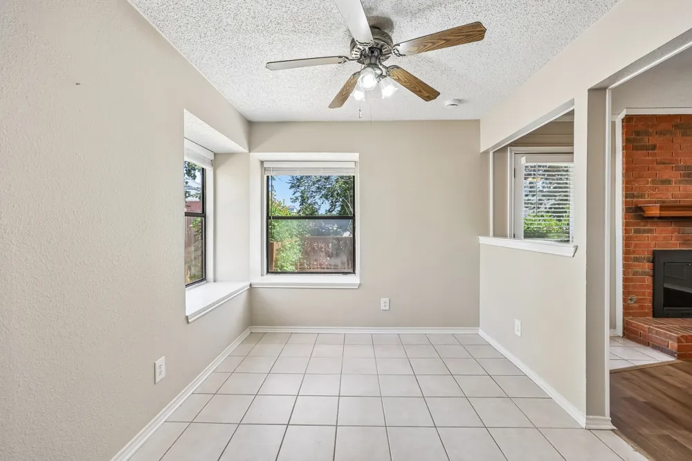 3211 Brookview Drive Corinth, TX 76210
