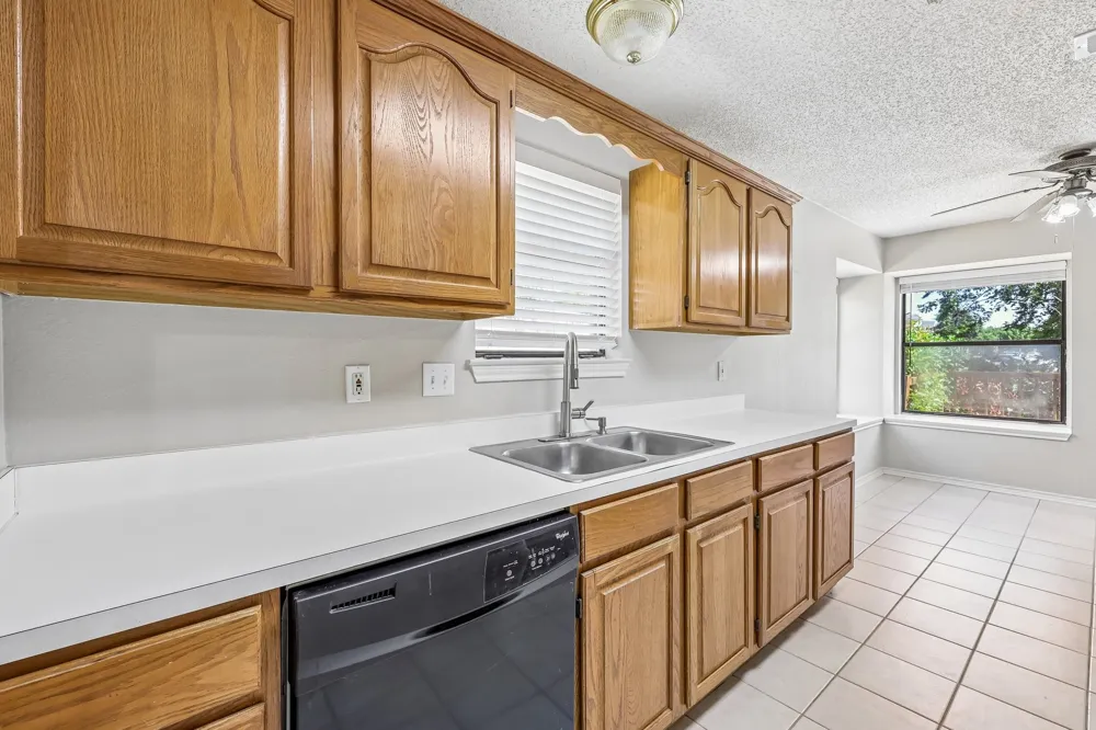 3211 Brookview Drive Corinth, TX 76210