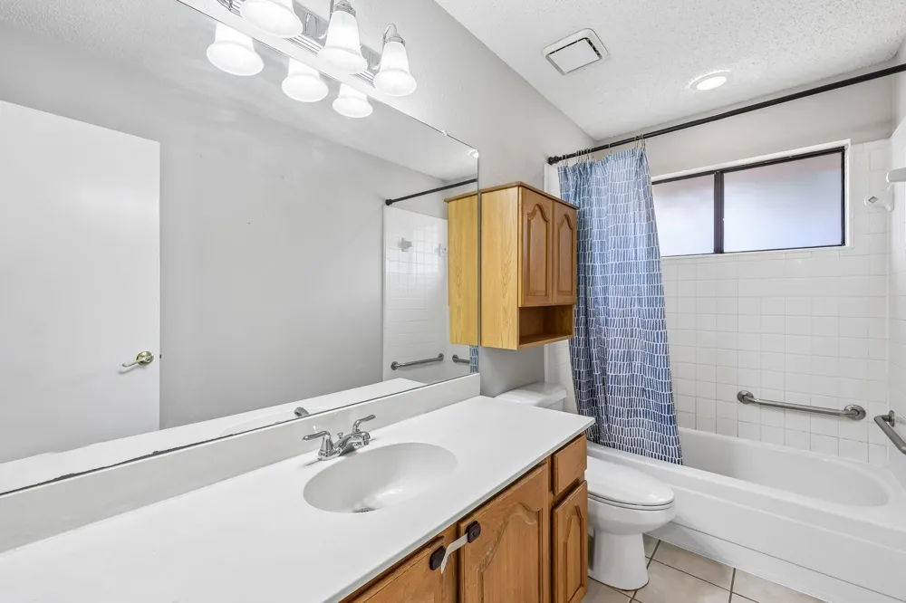 3211 Brookview Drive Corinth, TX 76210