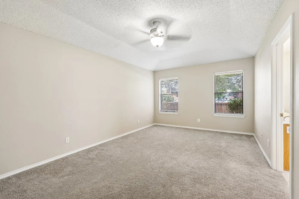 3211 Brookview Drive Corinth, TX 76210