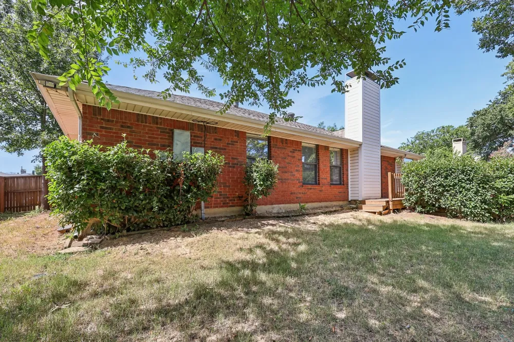 3211 Brookview Drive Corinth, TX 76210