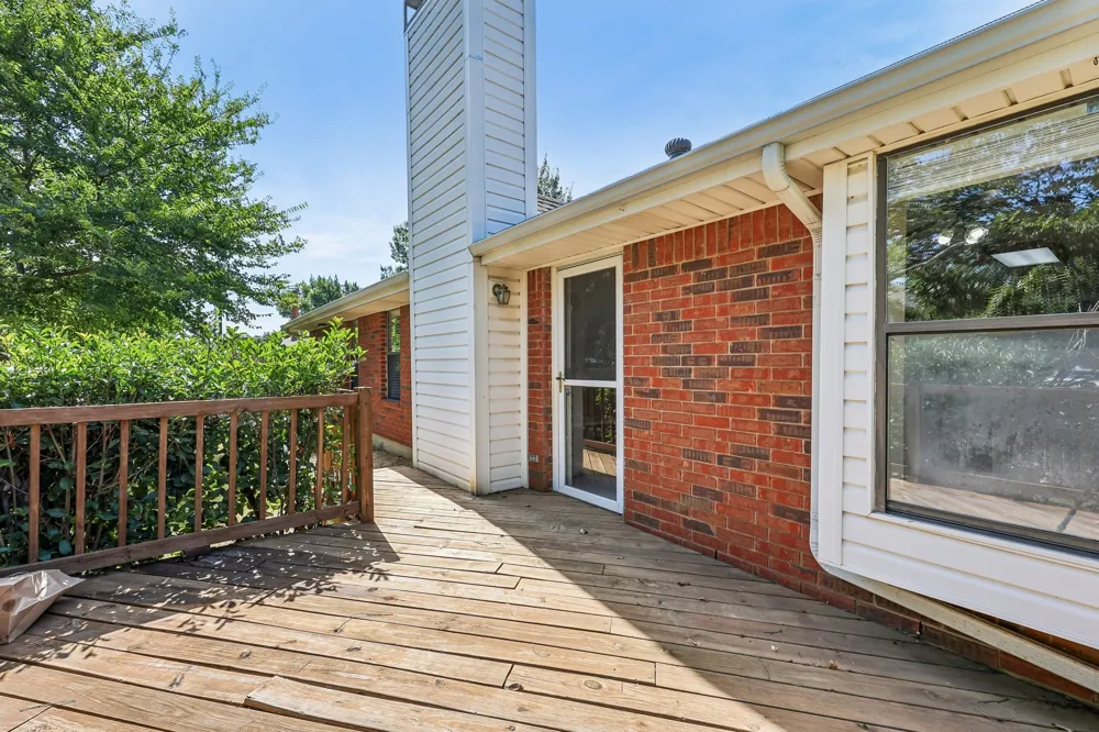 3211 Brookview Drive Corinth, TX 76210