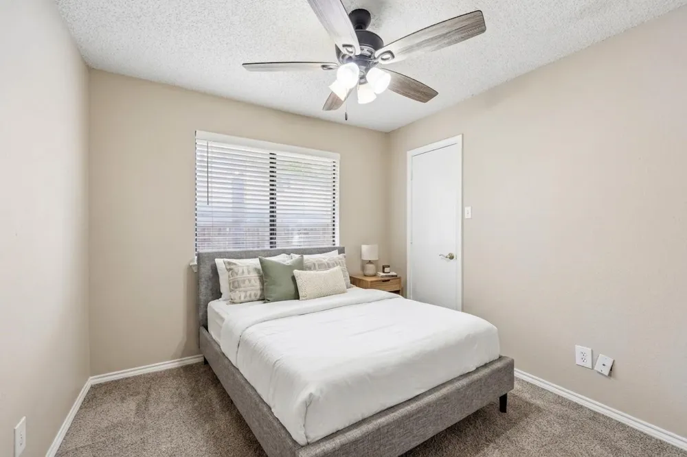 3211 Brookview Drive Corinth, TX 76210