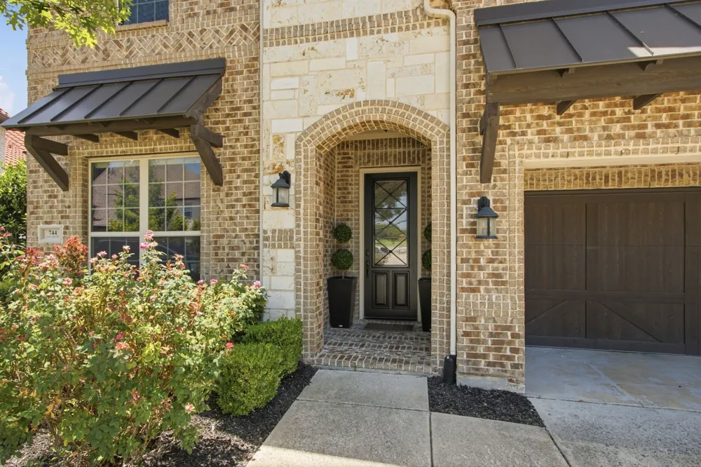 744 E Lake Drive Coppell, TX 75019
