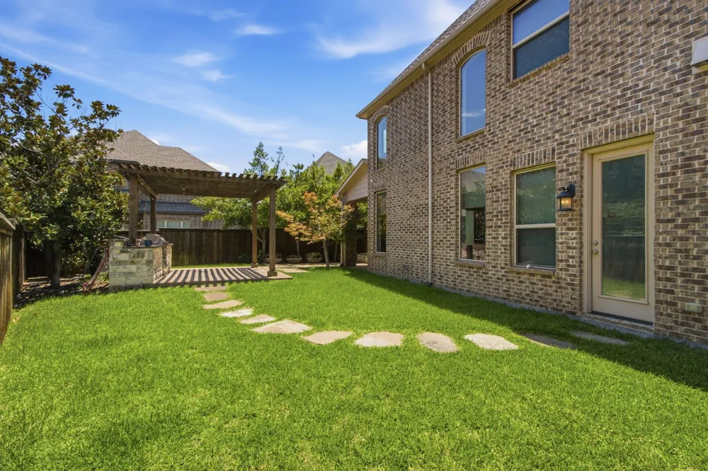 744 E Lake Drive Coppell, TX 75019