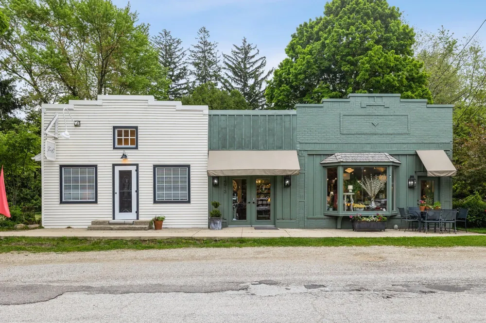 14913 Lakeside Road Lakeside, MI 49116