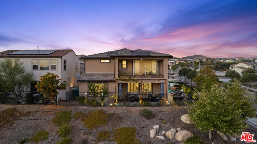 18104 Cyan Way Santa Clarita, CA 91350