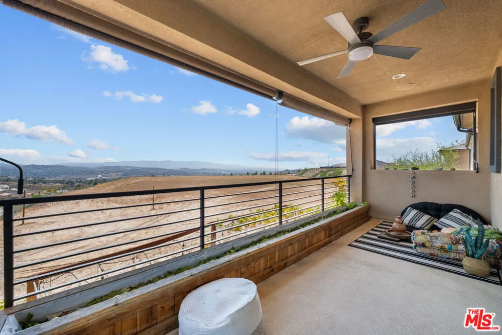 18104 Cyan Way Santa Clarita, CA 91350