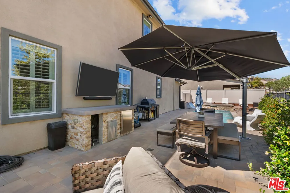 18104 Cyan Way Santa Clarita, CA 91350