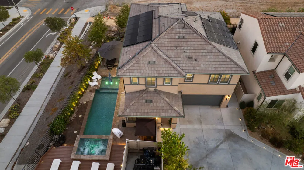 18104 Cyan Way Santa Clarita, CA 91350