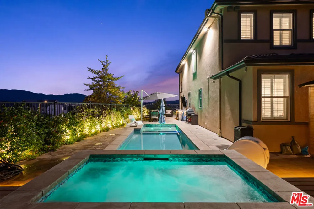 18104 Cyan Way Santa Clarita, CA 91350