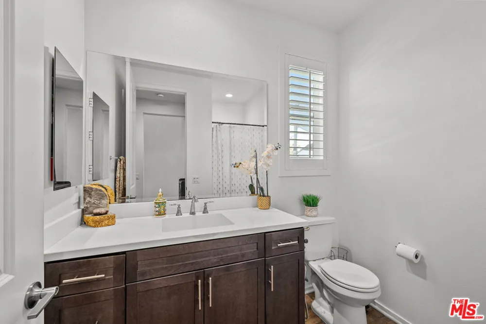 18104 Cyan Way Santa Clarita, CA 91350