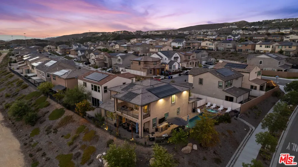 18104 Cyan Way Santa Clarita, CA 91350