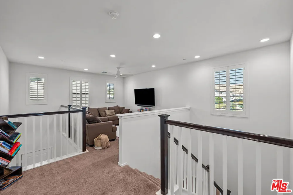 18104 Cyan Way Santa Clarita, CA 91350