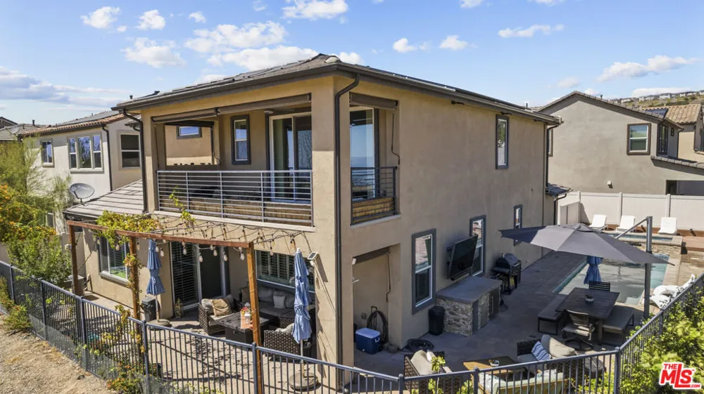 18104 Cyan Way Santa Clarita, CA 91350