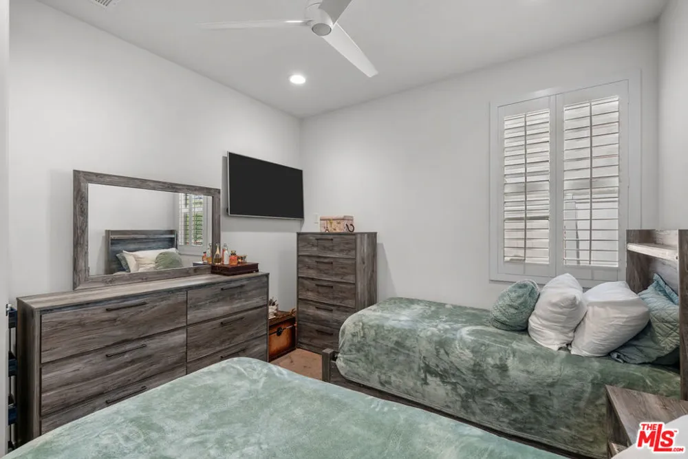 18104 Cyan Way Santa Clarita, CA 91350