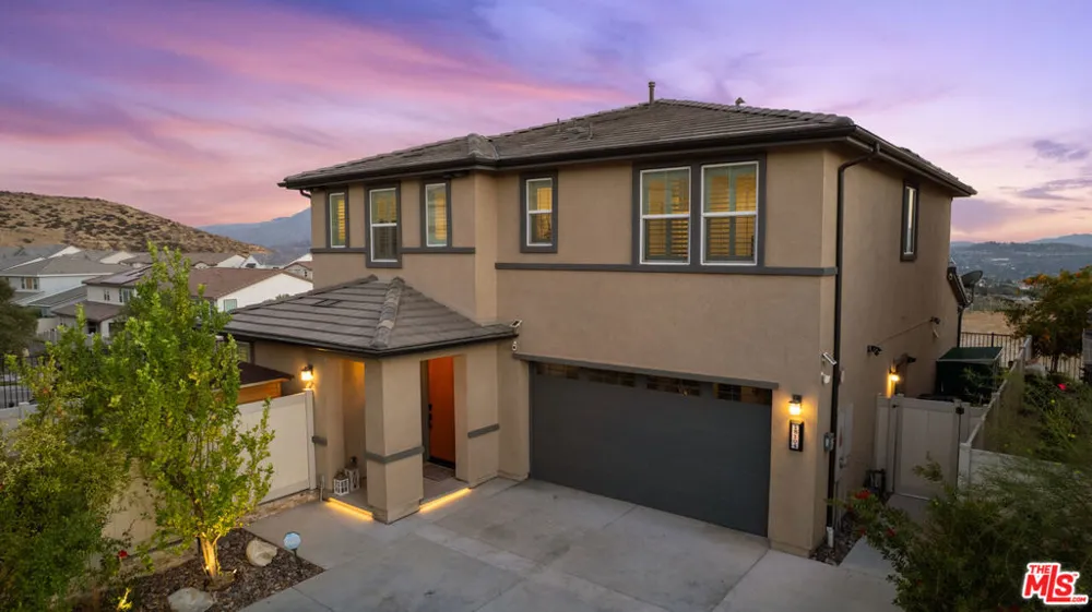 18104 Cyan Way Santa Clarita, CA 91350