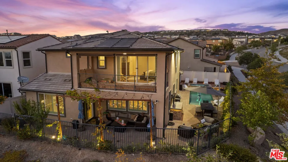 18104 Cyan Way Santa Clarita, CA 91350