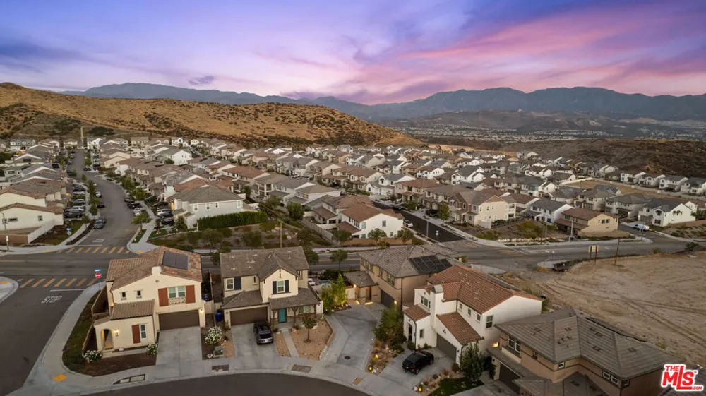 18104 Cyan Way Santa Clarita, CA 91350
