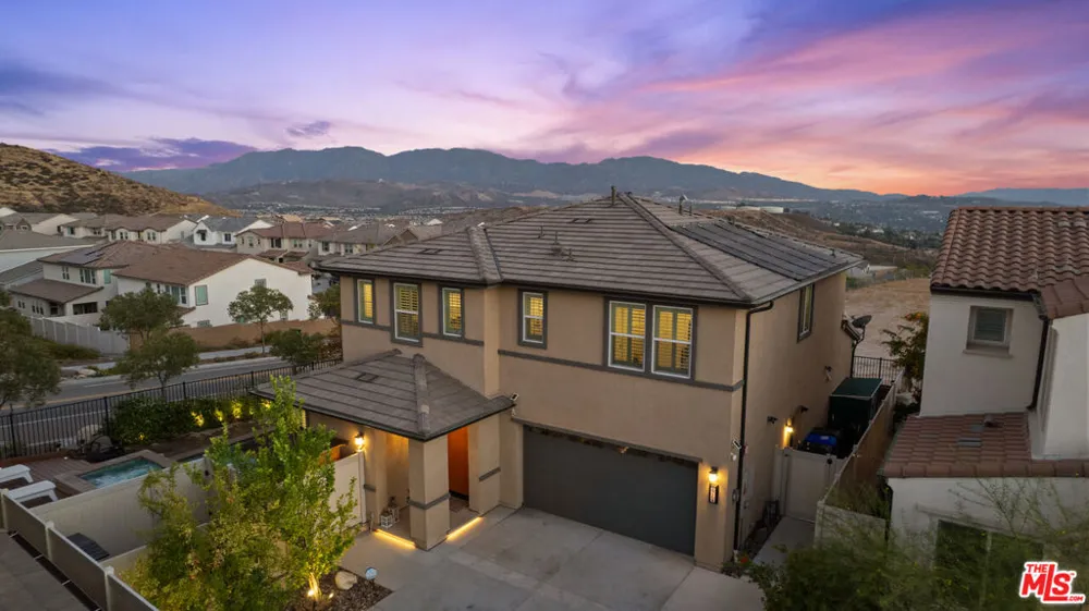 18104 Cyan Way Santa Clarita, CA 91350