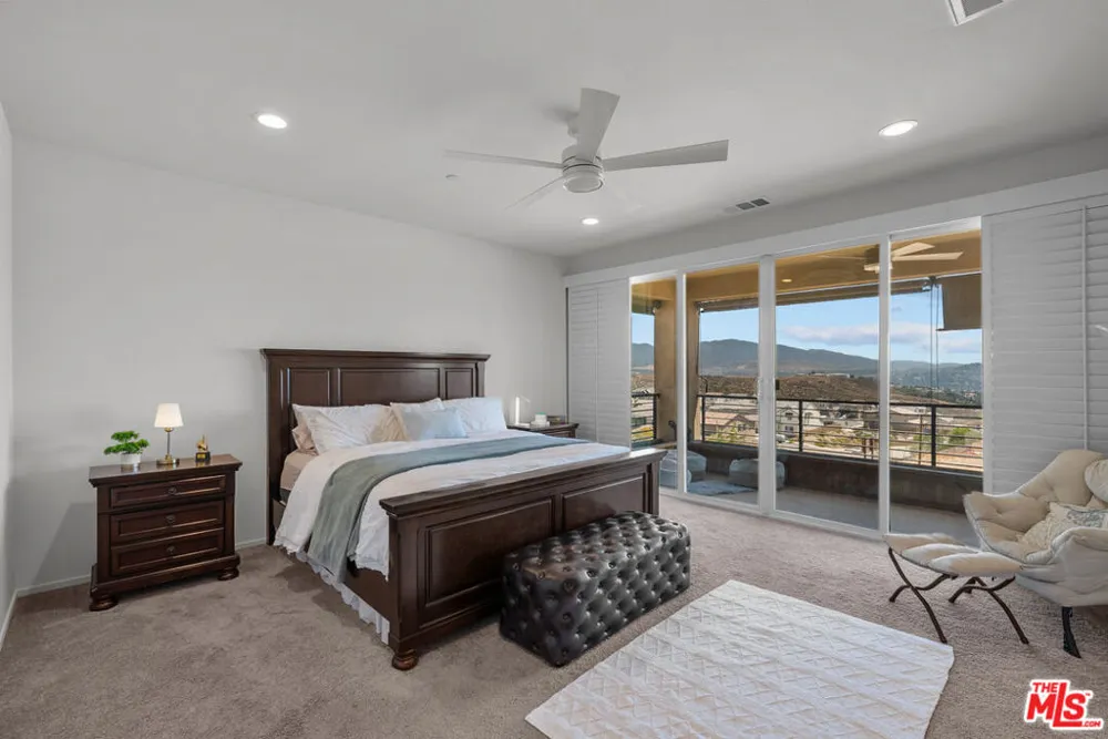 18104 Cyan Way Santa Clarita, CA 91350