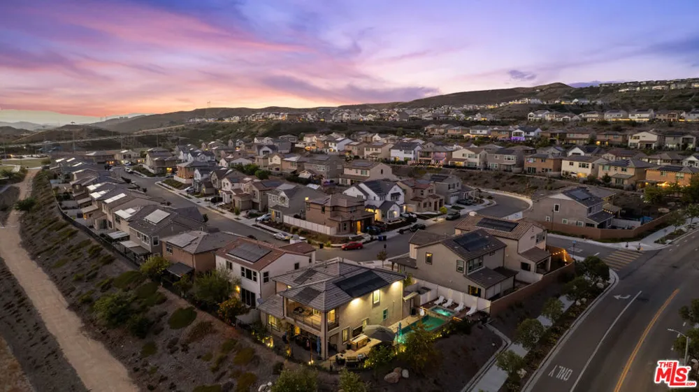18104 Cyan Way Santa Clarita, CA 91350